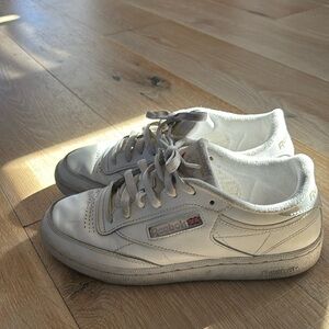 Reedok White Sneakers